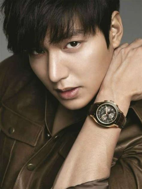 Medium length hairstyle + messy layers. Lee Min Ho Hairstyle - Men's Hairstyles & Haircuts X
