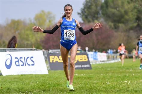 Giuliano battocletti athlete profile share tweet email country italy date of birth 01 aug 1975 athlete's code 14199572 personal bests seasons bests progression honours results. Nadia Battocletti campionessa italiana di cross - SprintNews.it