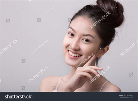 23210 Young Asian Girl Naked 이미지 스톡 사진 및 벡터 Shutterstock