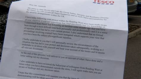 Security Guards Tesco Reading Roof Protest Ends After 21 Hours Bbc News