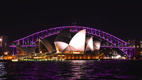Sydney Harbor by night | Jacek Proniewicz travel blog