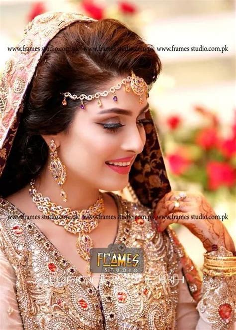 Ayeza Khanpakistani Actress Wedding Pic Pakistani Bridal Ayeza