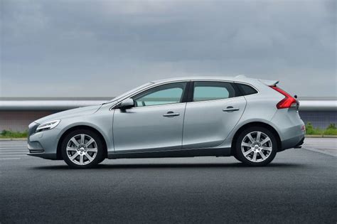Volvo V40 D2 Review Car Review Rac Drive