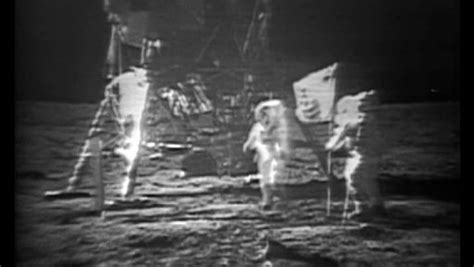 Les Vidéos Des Premiers Pas Sur La Lune De La Mission Apollo 11 Restaurées Ladepeche Fr