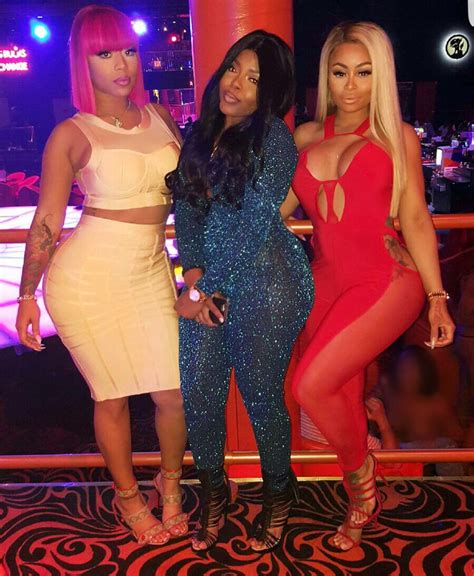 welcome to emz plus blac chyna and rob kardashian hang out in a strip club in atlanta