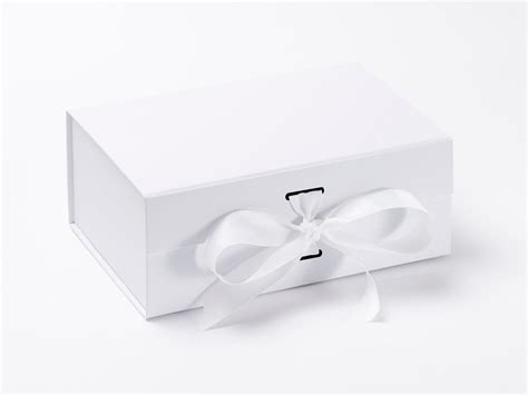 Wholesale White Luxury T Boxes For Wedding Keepsake Boxes Foldabox