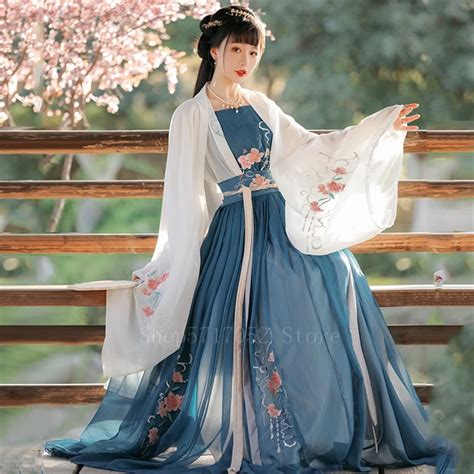 Ancient Traditional Chinese Woman Elegant Hanfu Dress Fairy Embroidery