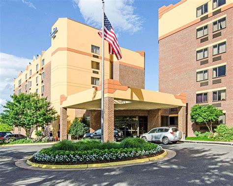 Comfort Inn University Center Hotel Fairfax Va Deals Photos