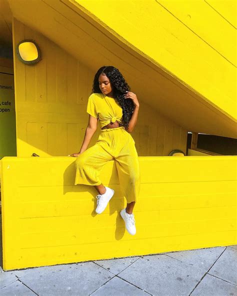 Baddie Wallpapers Yellow Pinterest Fam0us C🧡 In 2020 Black Girl