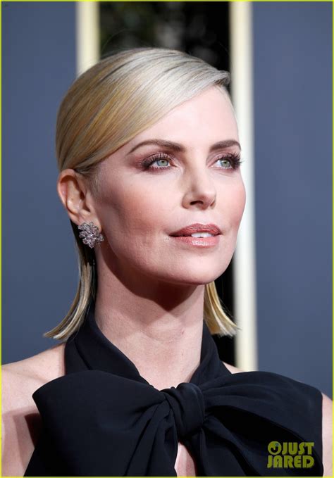 Photo Charlize Theron Is A Beauty On Golden Globes Red Carpet Photo Just Jared