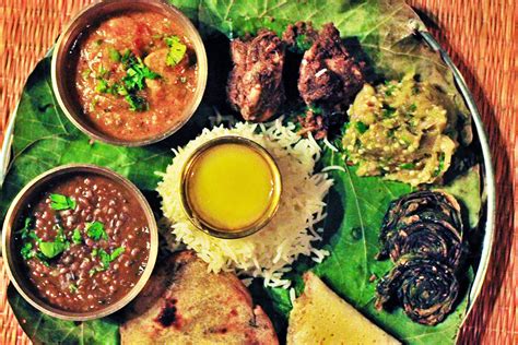 Local Food In Kanha Tribal Food In Kanha Gond Thali