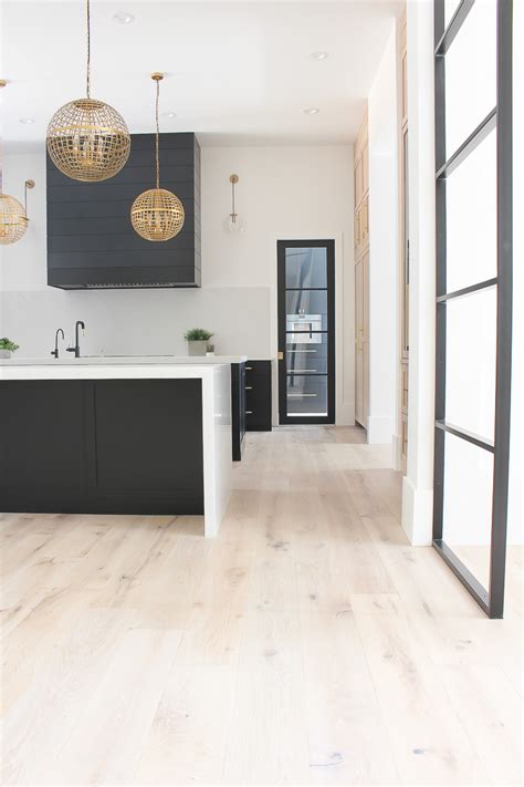 Cabinetry is the crown jewel that brings everything together. Modern Quartz House - Zion Star