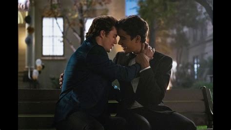 Love Victor Season Episode Victor And Benji Kiss Youtube