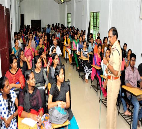 Sncsivagiri, thiruvananthapuram offers 31 courses across 5 streams namely arts, science, it. Sree Narayana College