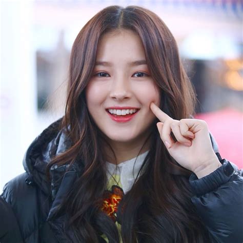 Nancy Momoland Hd Images Imagesee