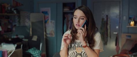 Apple Iphone Smartphone Of Kaitlyn Dever As Lily Cotton In Ticket To Paradise 2022
