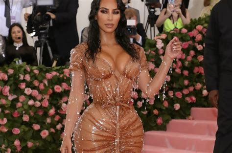 Pics 15 Sexiest Pictures Of Kim Kardashian In Celebration Of Her 40th Birthday Drum