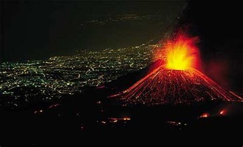 Etna volcano on sicily is one of the world's greatest volcanoes that never ceases to fascinate. "Montanha montanha" | A N T E P R I M A