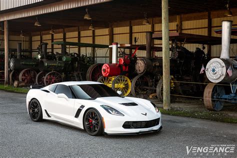 Photo Shoot Vengeance Racing Artic White C7 Z06 Black Rimslowered