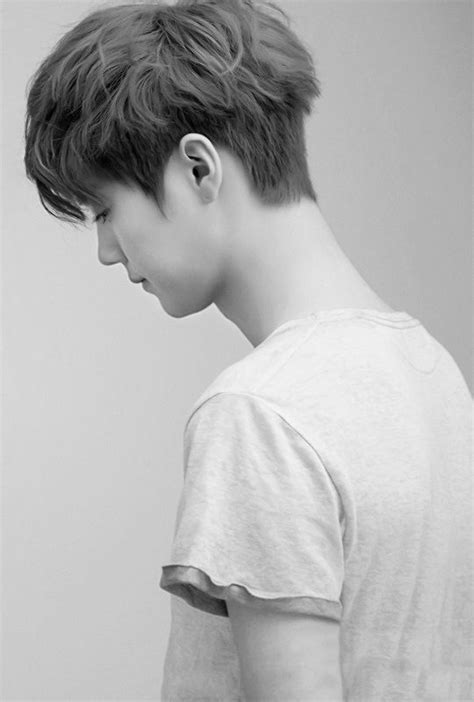 Tousle the top hair after applying pomade, to get this crazy wavy. Pin by jordan on LUHAN.루한. | Korean haircut, Asian men ...