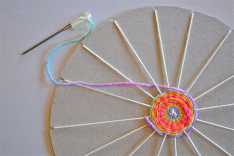 Circular Weaving Using A Cardboard Frame Circular Weaving Weaving
