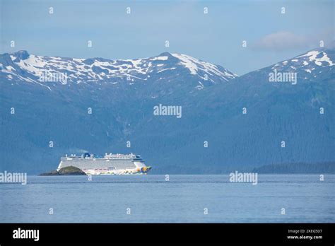 Usa Alaska Norwegian Cruise Lines Ship Norwegian Encore Sailing In
