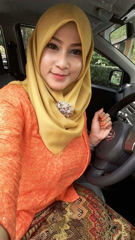 Aldila Melyani On Twitter Kok Pakai Kebaya Gak Kelihatan Besar Sih Dil Soal Angle Fotonya