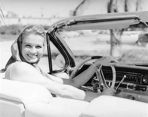 Pin By Tom Shinkle On Mostly With Wheels Angie Dickinson Film Icon Car Girl