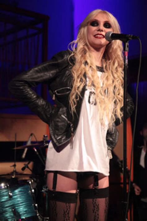 Taylor Momsen Cbs News