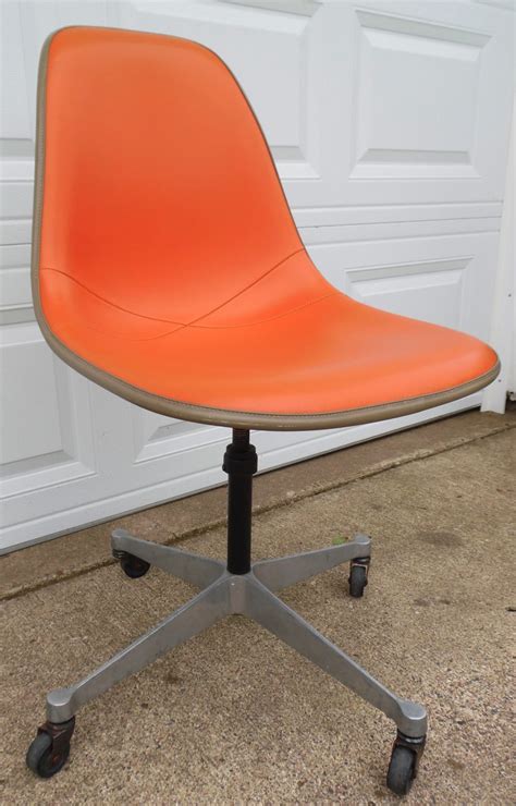 Vintage herman miller eames dcm. Vintage Herman Miller Eames Mid-Century Modern Orange ...