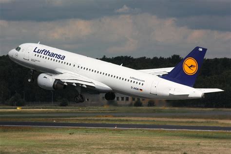 Ka Band Connectivity To Become Standard On Lufthansas A320 Fleet Via