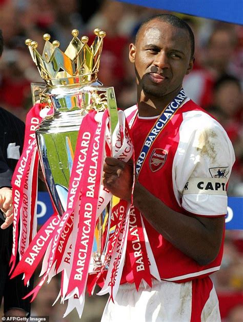 Arsenal Legend Vieira On Wenger Keane And Managing In France Arsenal Arsenal Wallpapers