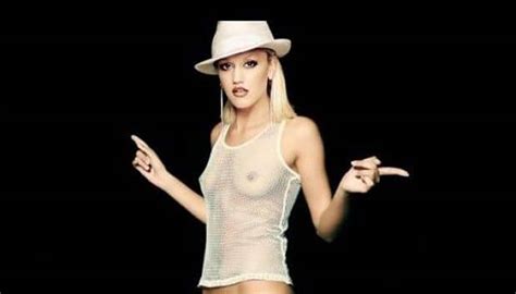 Singer Gwen Stefani Nude Tits And Paparazzi Beach Photos