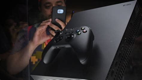 Jeux Vidéo La Xbox One X Passée Au Crible Des Experts Régionaux