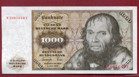 100 € banknote, stock bild. BRD, Deutsche Bundesbank 1000 DM Deutsche Mark 1977 Dom zu Limburg an der Lahn bankfrisch min ...
