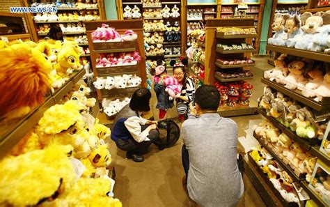 Shops Of Disney Resort Attract Visitors Cn