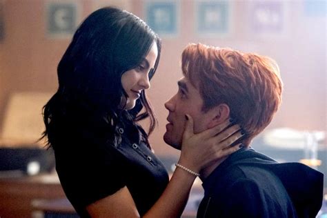 Kj Apa Camila Mendes Reveal Riverdales New Normal For Love Scenes