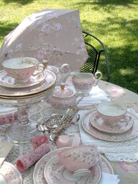 prachtig mad tea party tea party garden tea garden garden table dresser la table afternoon
