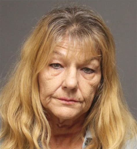 Bridgeport Woman Charged With Dui And Larceny