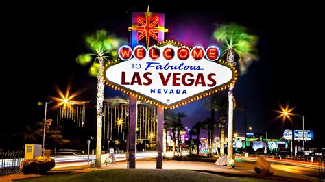 Las Vegas Strip Walk At Night Youtube