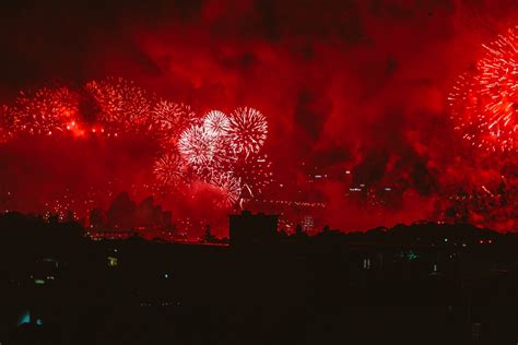 무료 이미지 불꽃 빨간 신년의 날 하늘 행사 축제 새해 전날 한밤중 휴일 제전 휴양 연기 디 왈리