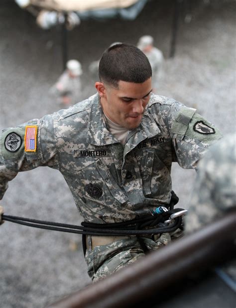 2014 Drill Sergeant Of The Year Newsmedia Slideshow Article The United States Army