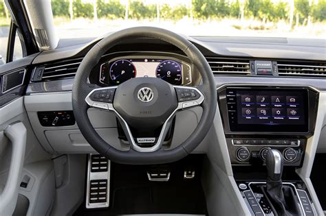 Volkswagen Passat Alltrack Interior Sat Nav Dashboard What Car