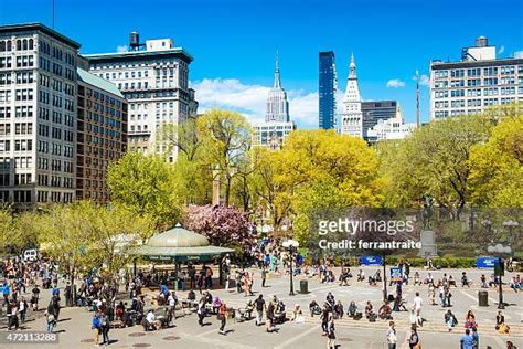 Crowded City Square Photos And Premium High Res Pictures Getty Images