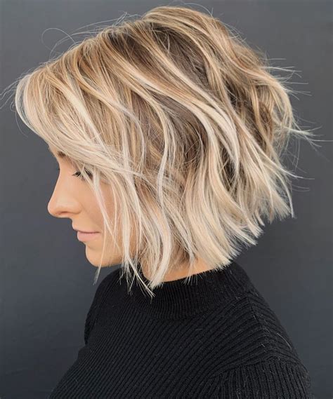 The best women's hairstyles and haircuts in 2020. 10 Stylish Short Wavy Bob Haircuts for Women - Short Bob ...