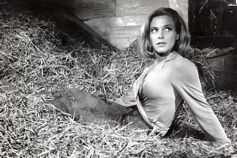 James Bond Star Honor Blackman Dies Aged 94 London Evening Standard Evening Standard