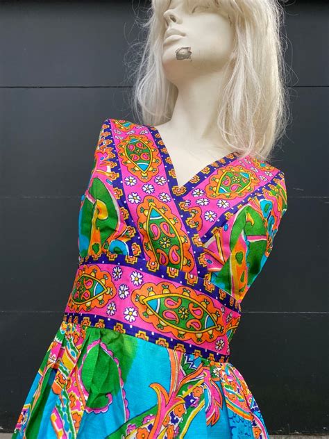 vintage psychedelic mini dress 1960s gorgeous mini dress etsy