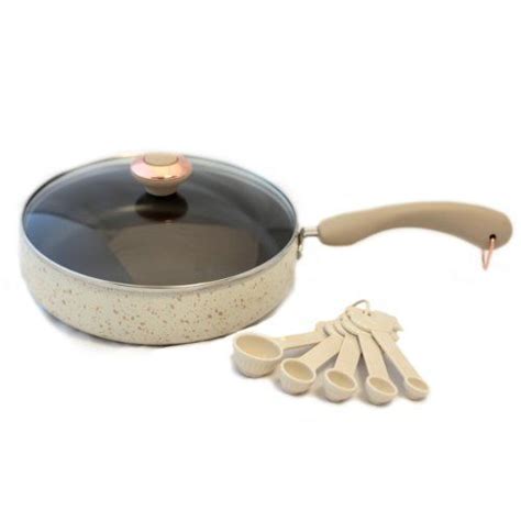 Paula deen, american chef who popularized the cuisine of the american south through restaurants, cookbooks, and television programs. Paula Deen Signature Porcelain 'Oatmeal' 3-quart Saute Pan ...