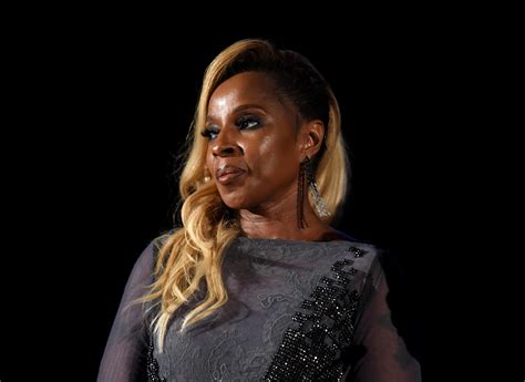 Mary J Blige Stuns With Her Snatched Body Tattoos In Skimpy White