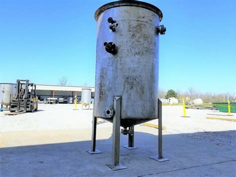 500 Gallon Stainless Steel Tank With Pipe Coils Cooper Industries Llc